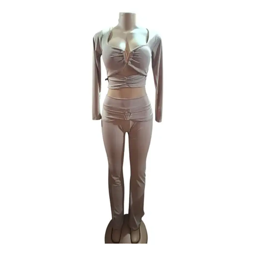 Conjunto Brasileño Beige