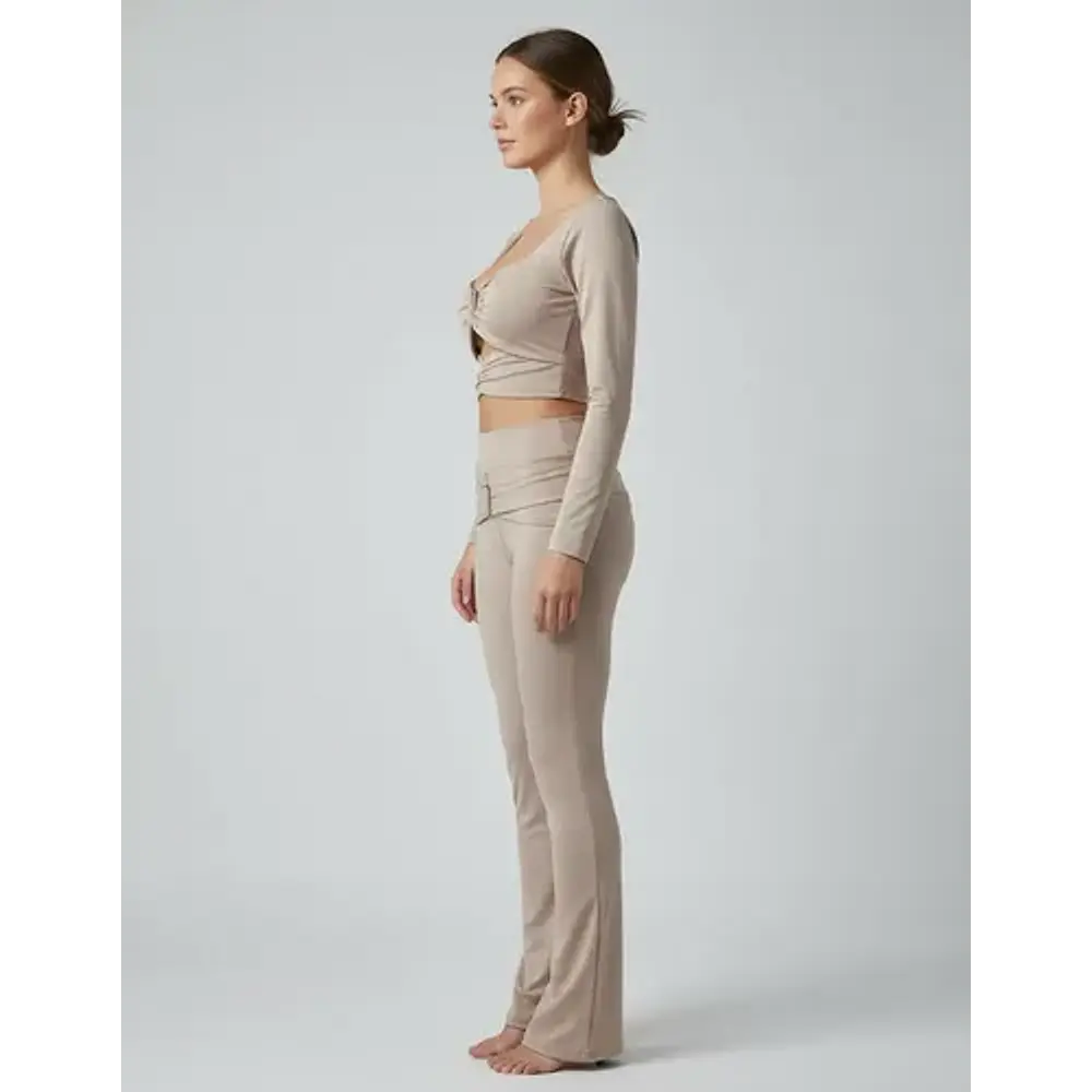 Conjunto Brasileño Beige
