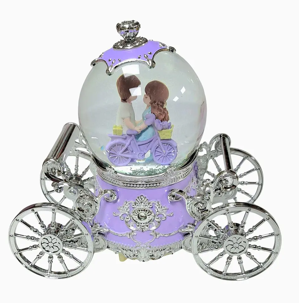 Carruaje esfera musical con luces y nieve de pareja San Valentín 2