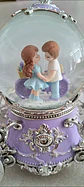Carruaje esfera musical con luces y nieve de pareja San Valentín - Miniatura 4