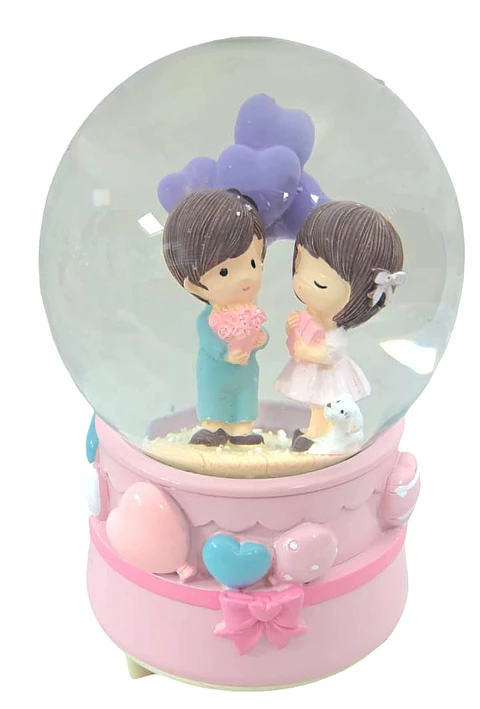 Esfera musical con luces y nieve de pareja San Valentín