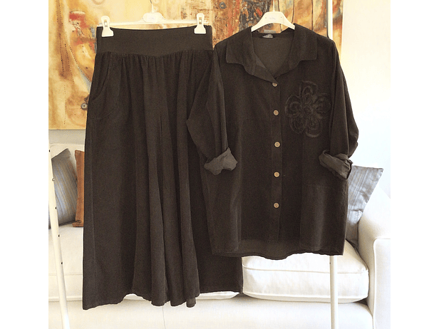 Camisa cotelina parche flor 6