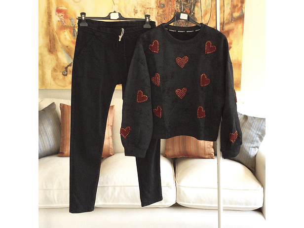 Poleron corazones burdeo  3