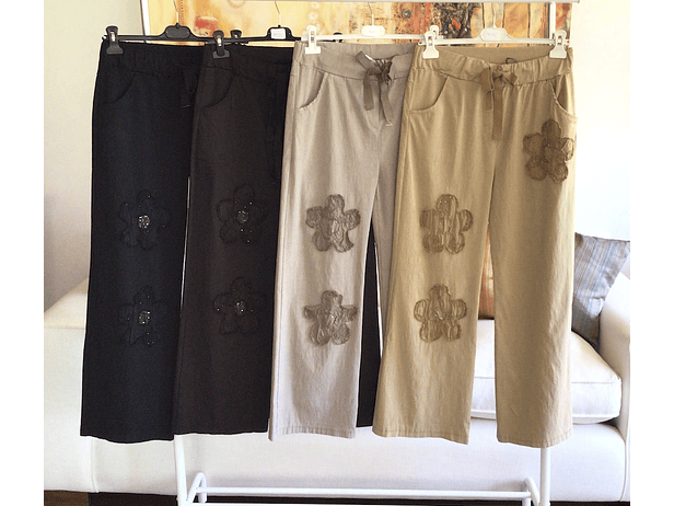 Jogger recto parche flor  1