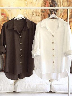 Camisa botones dorados