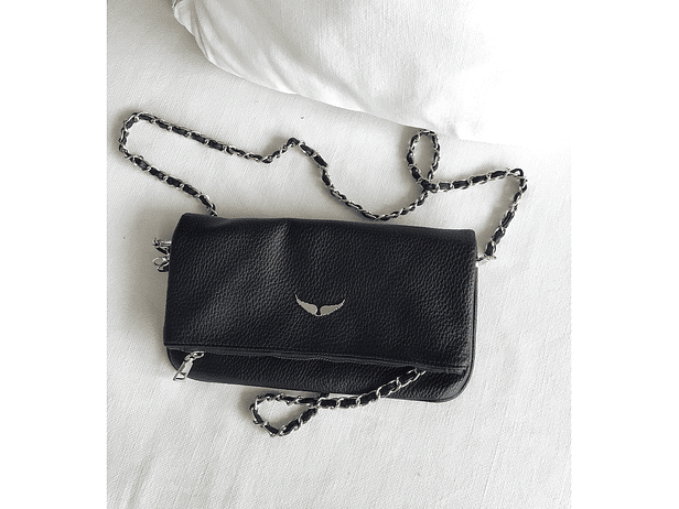 Cartera alitas negra 1