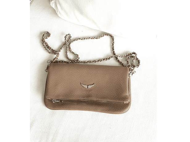 Cartera alitas camel 1
