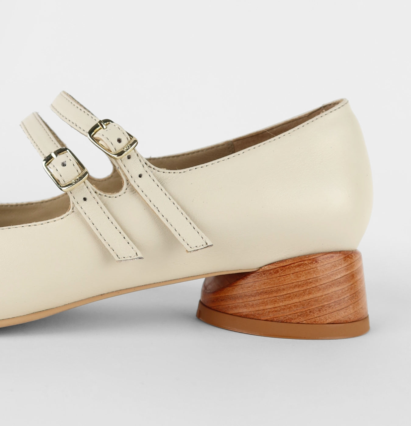 Essential ZAPATO LONDON - NUBE 3