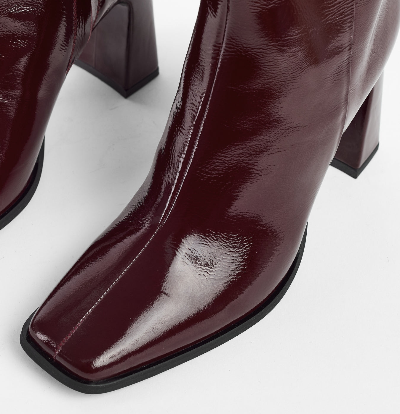 BOTÍN SABINA - GUINDA Prestige 6