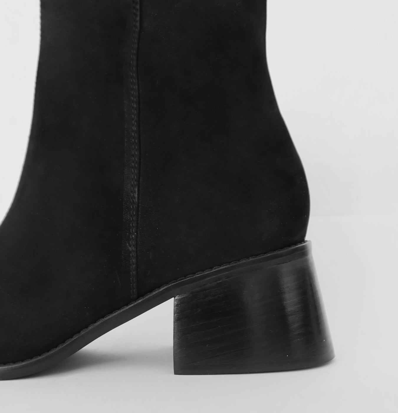 BOTÍN CORINA - NEGRO Studio 4