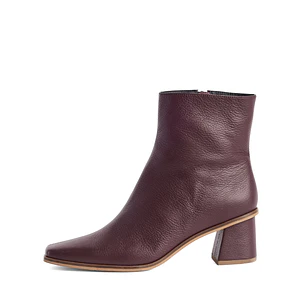 Signature BOTÍN MILA - GUINDA