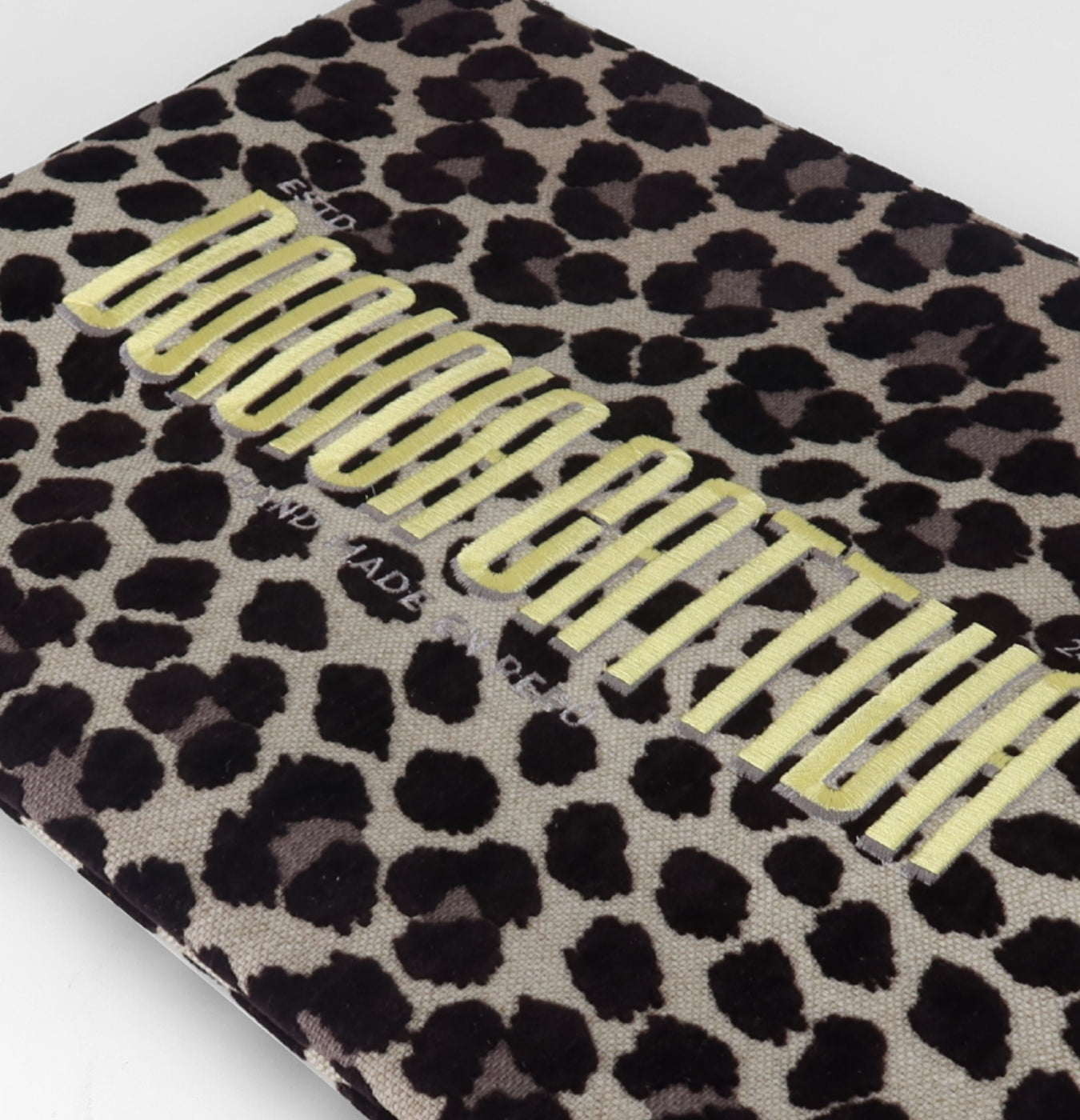 Select NECESER VANITY - NEGRO 2