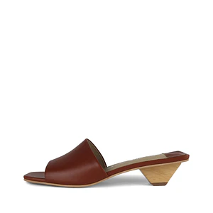 SANDALIA PEPI - CAMEL Series