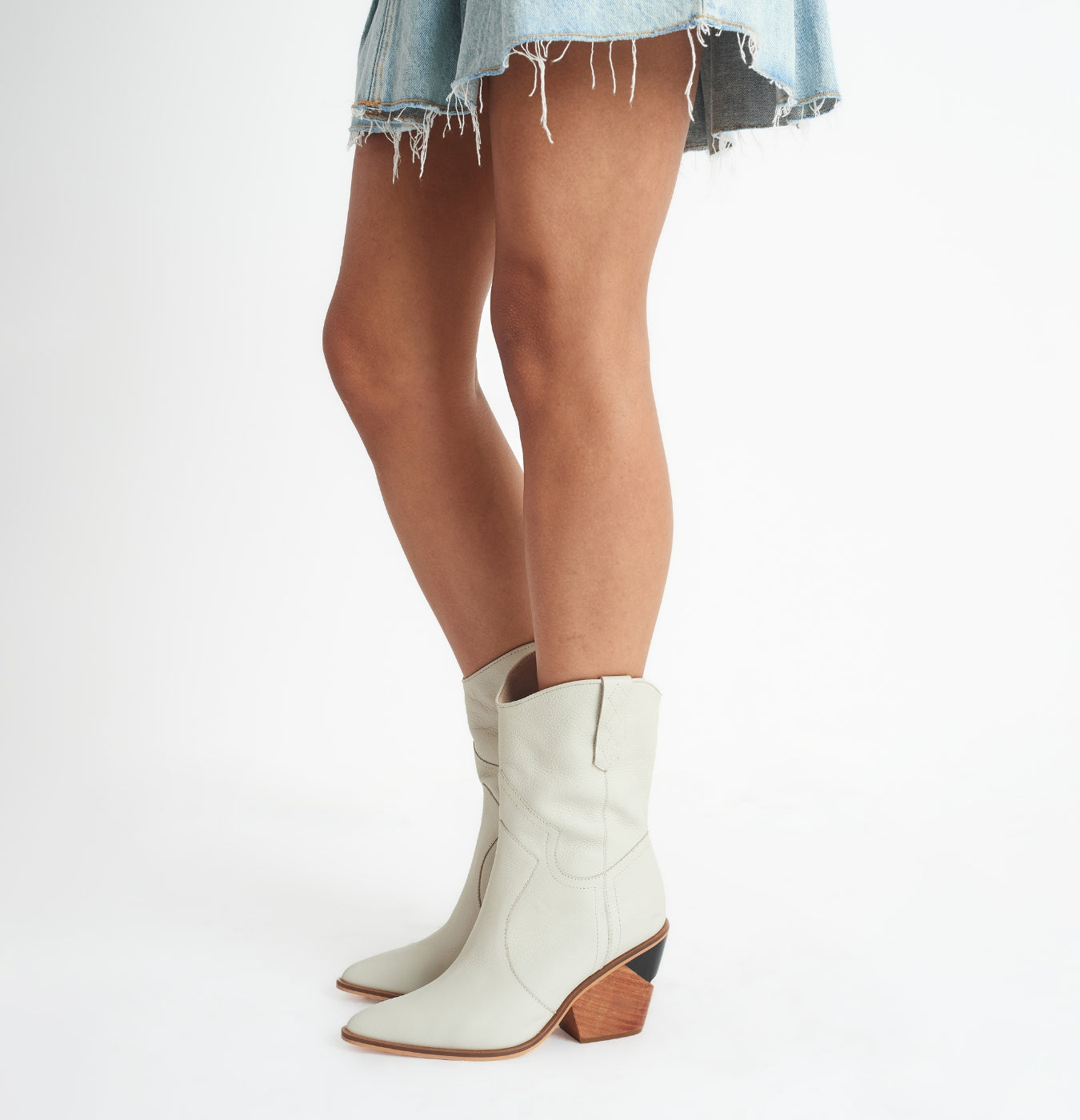 BOTA JESSENIA - BLANCO/OFF Edition 5