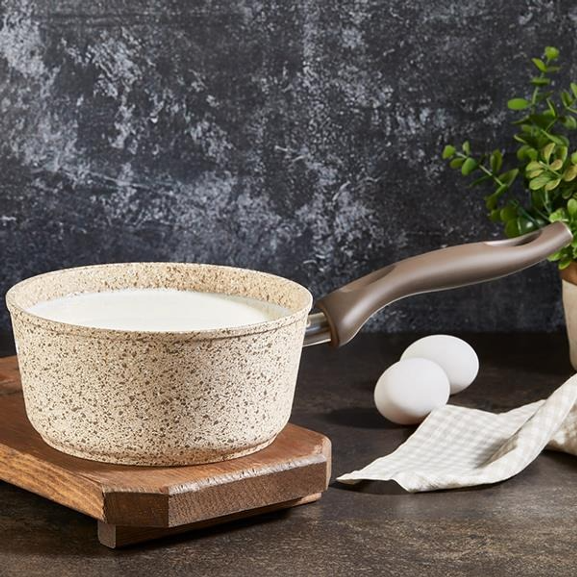 FALEZ CREAMY PREMIUM 18 cm Hervidor 5