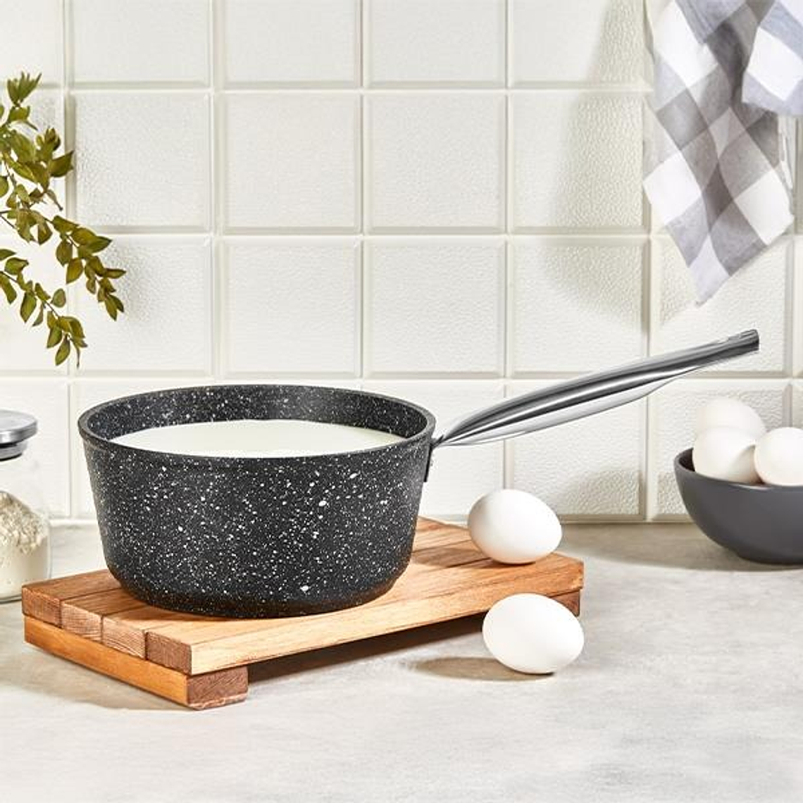 FALEZ BLACK LINE 18 cm Hervidor 5