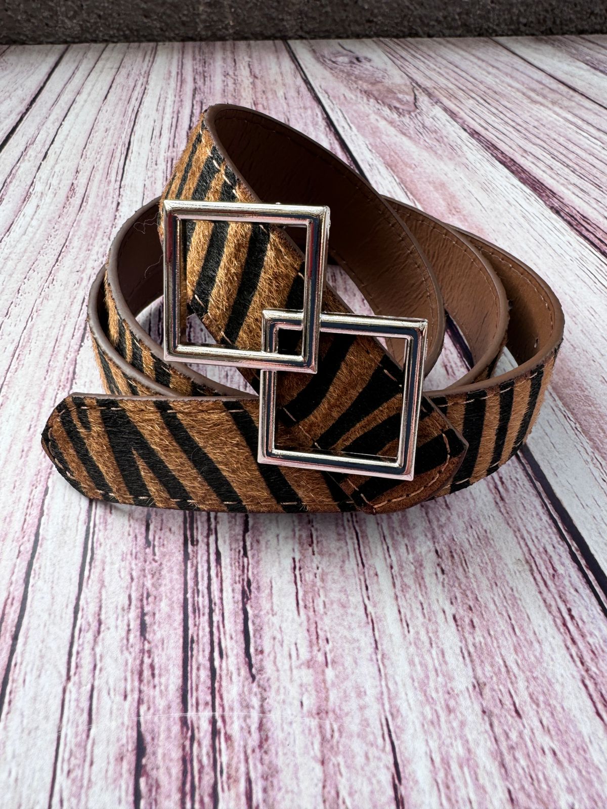 Cinturones animal print 8