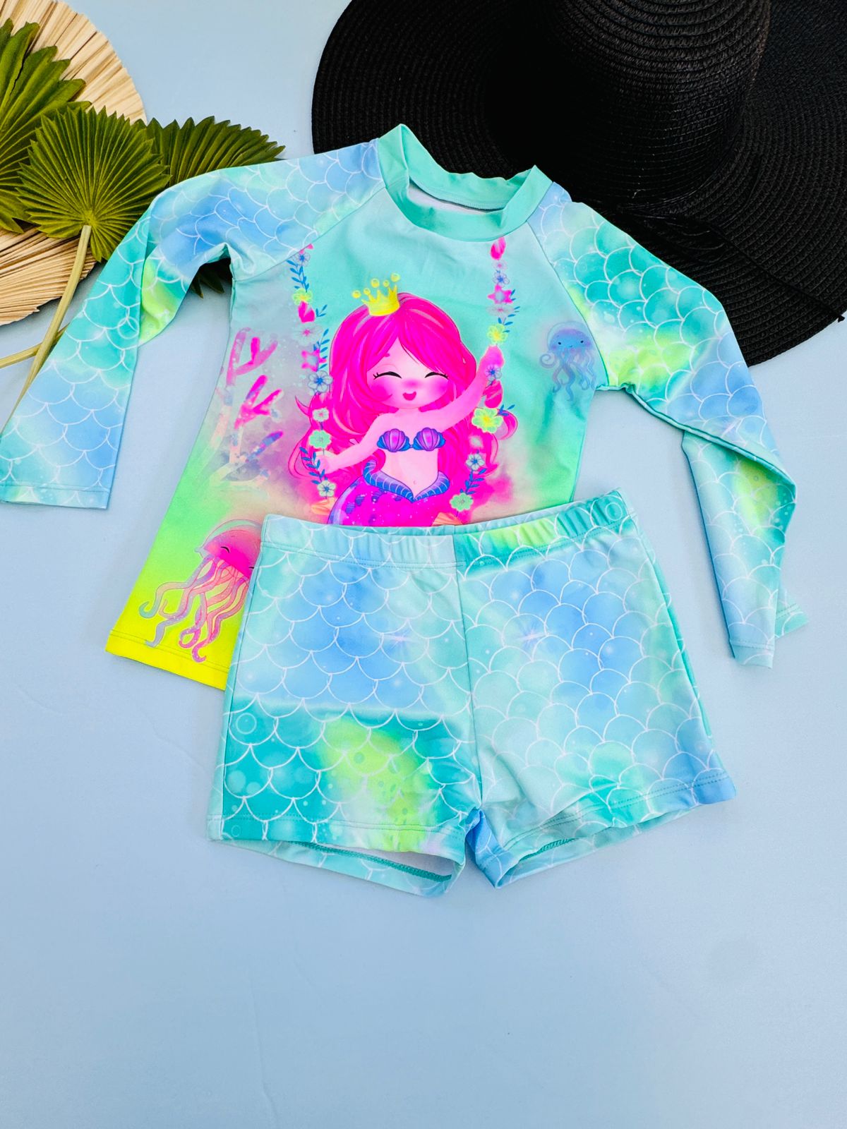 Traje de baño Sirenita Manga larga y short 1