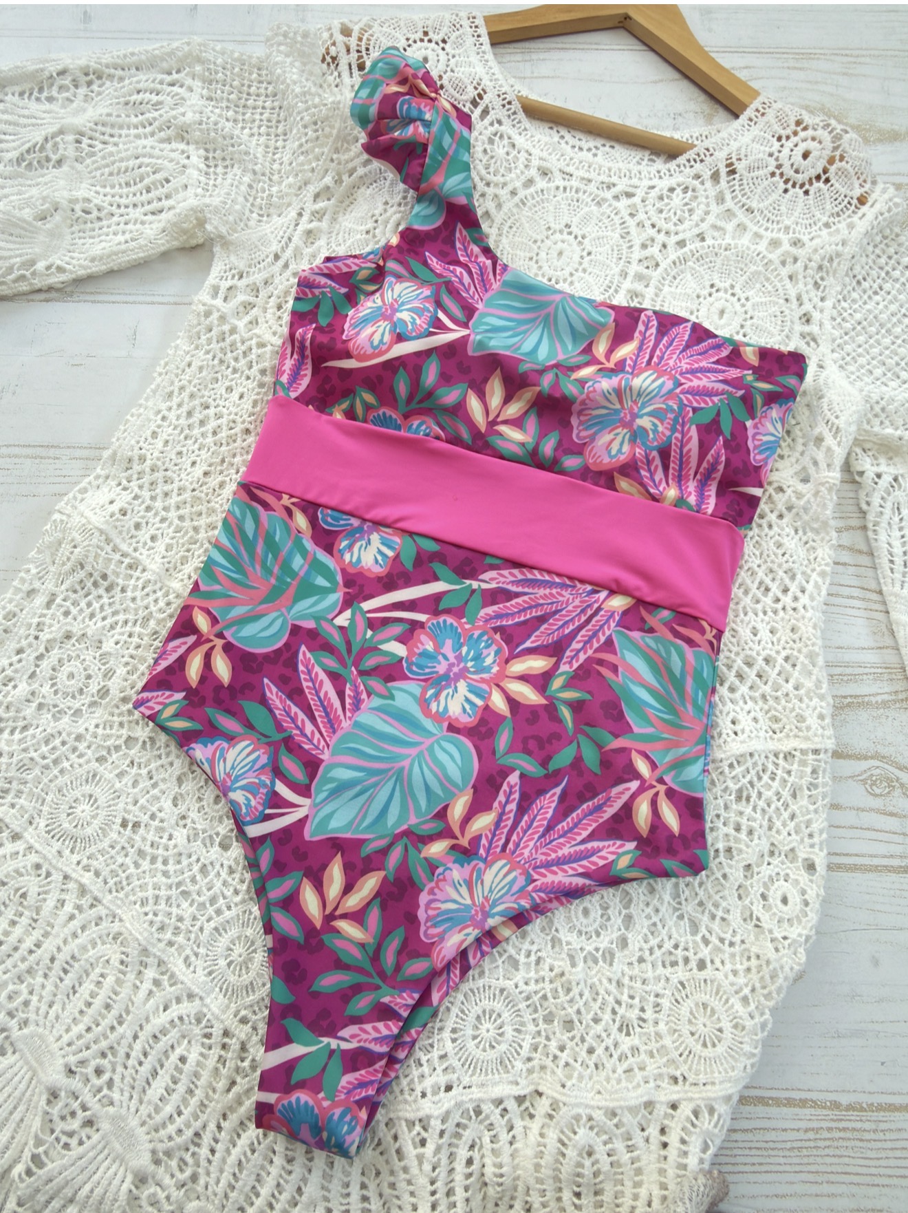 Traje de baño Kaway con vuelito  2