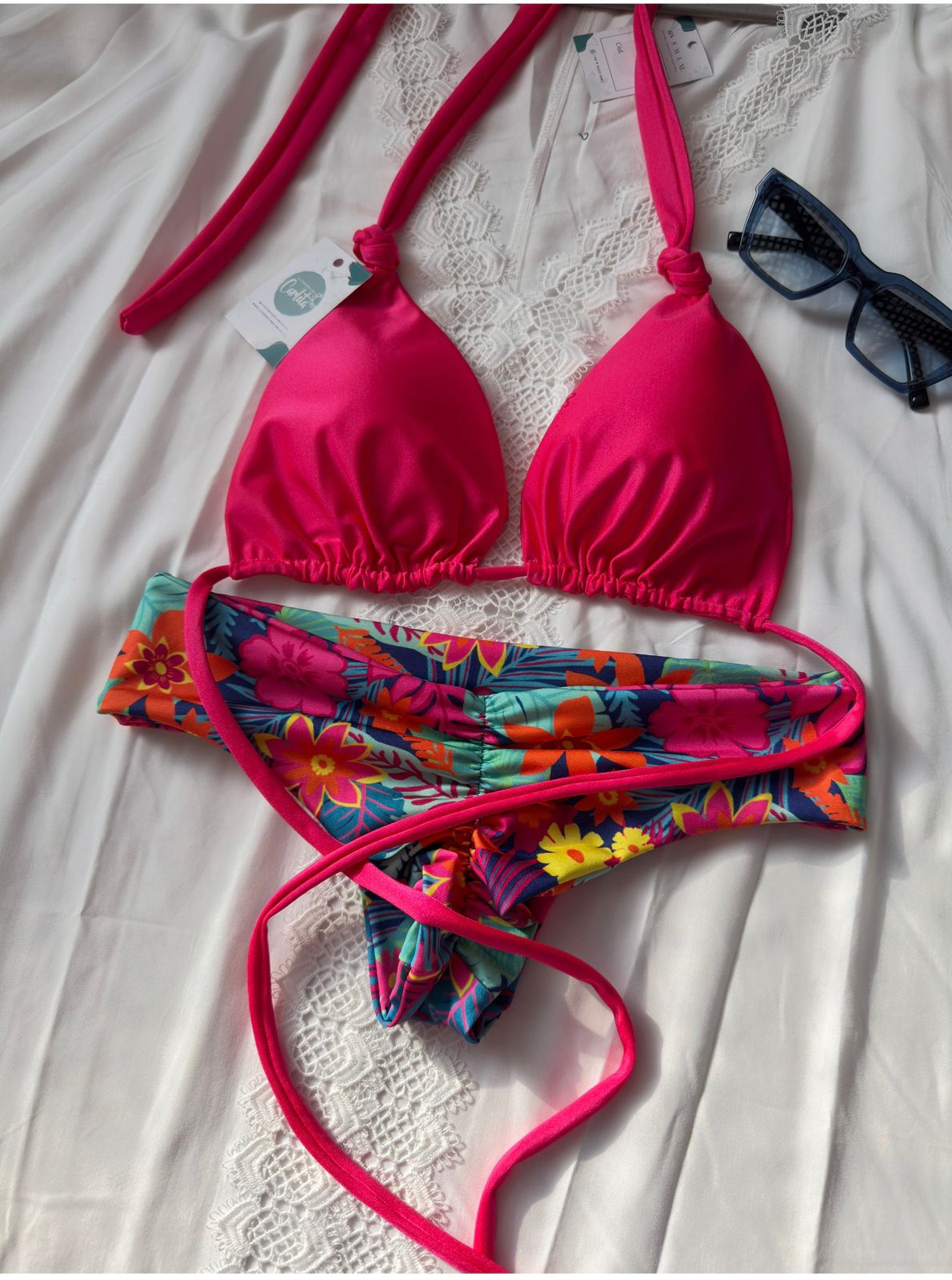 Conjunto bahia fitness tiro normal flores tropicales 1