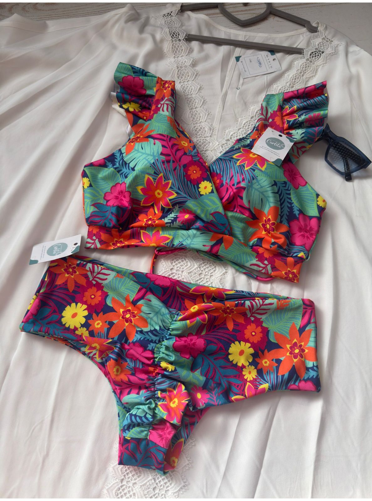 Conjunto top Margaret tanga fitness tiro medio flores tropicales 1