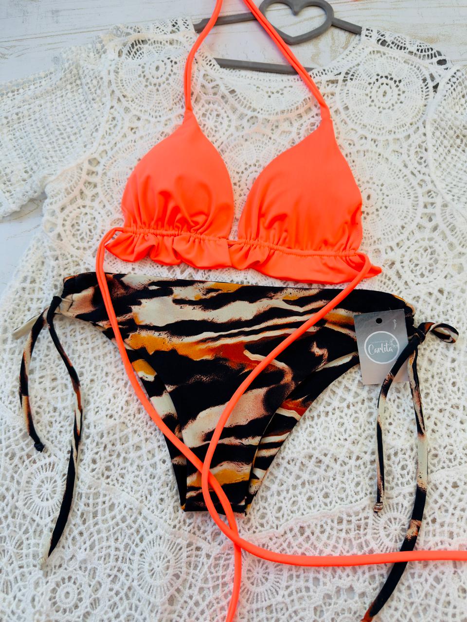 Conjunto ibiza tanga de amarres animal print cafe naranjo 2