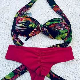 Conjunto marbella flores tanga fitness roja