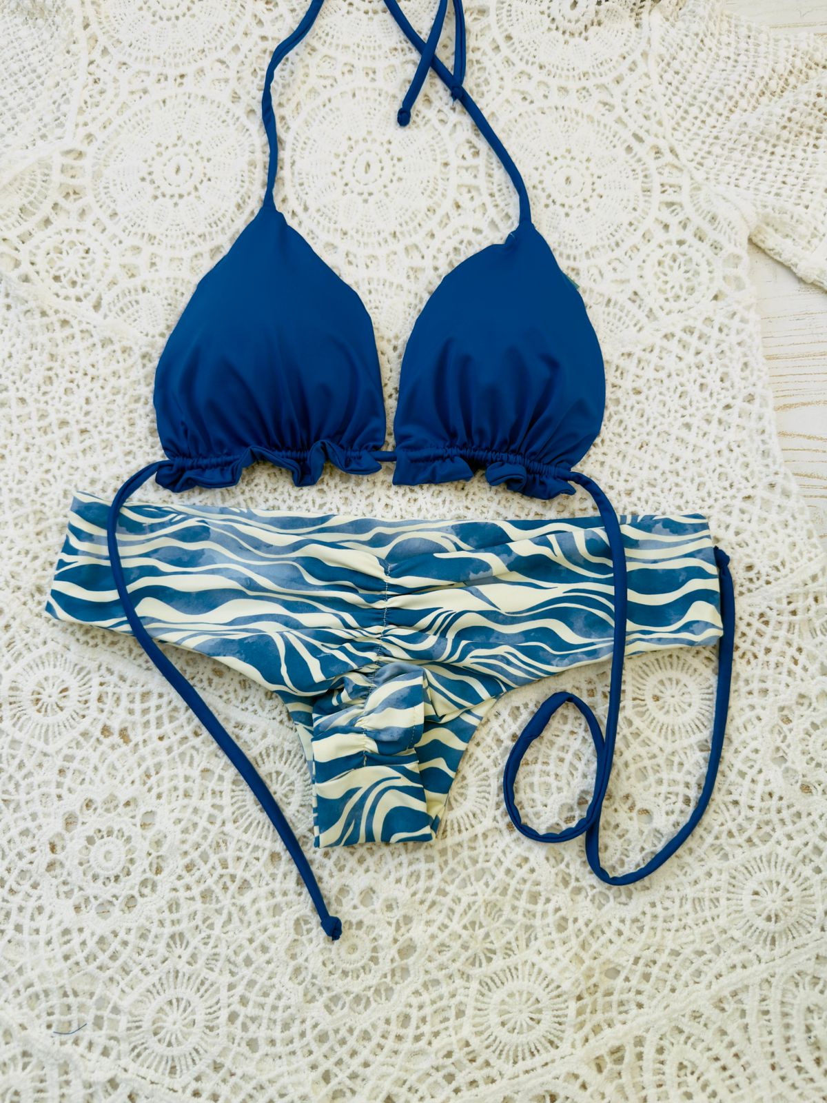 Conjunto de bikini ibiza ondas de mar
