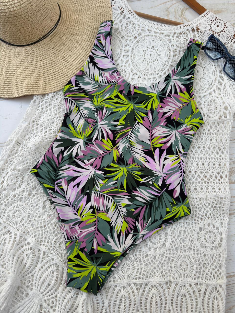 Traje de baño Ilhabella hojas verdes y pistacho 4