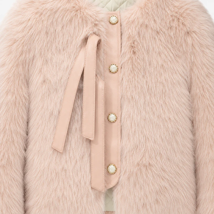 Abrigo Corto de Faux Fur con Forro Acolchado 7