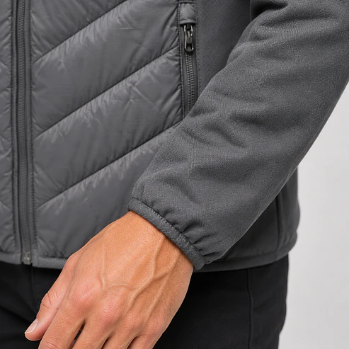Chaqueta Híbrida Outdoor Hombre con Capucha – Diseño Acolchado Premium 3