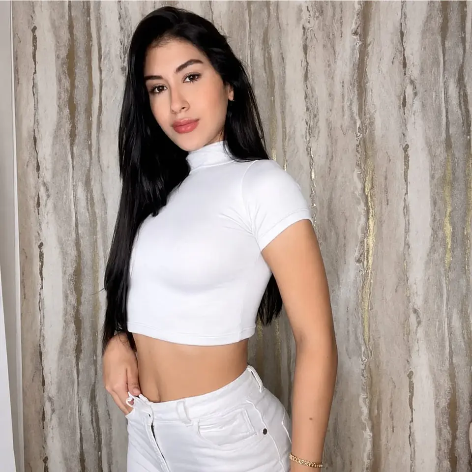 Crop Top Cuello Alto 2