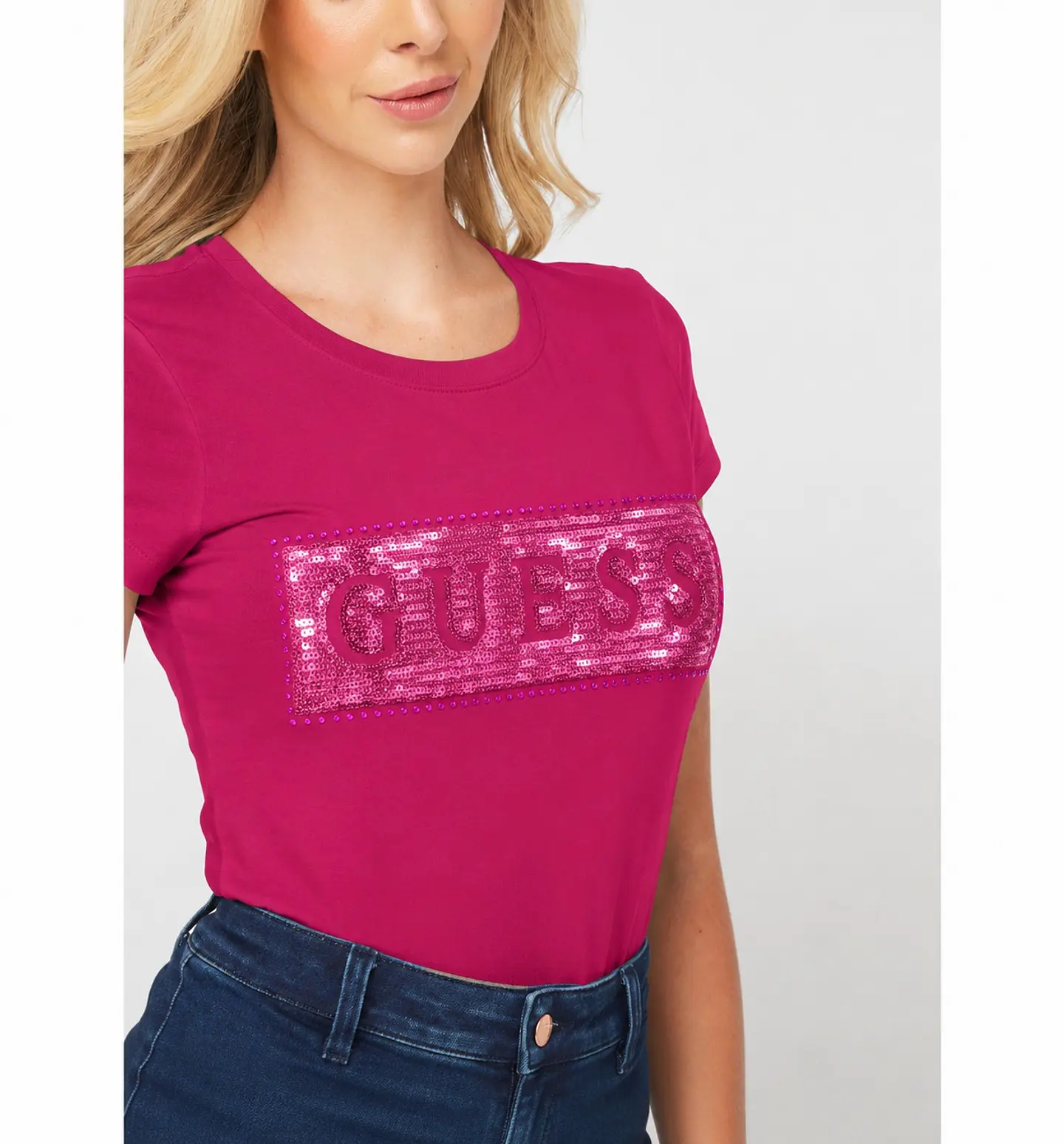 Camiseta Guess Con Lentejuelas 1