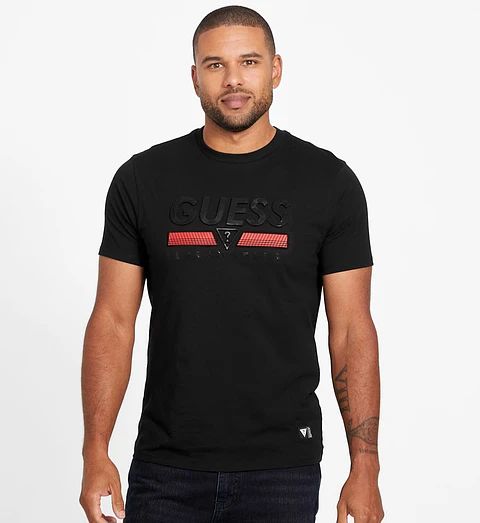 Camiseta Guess Los Angeles En Relieve Con Rojo