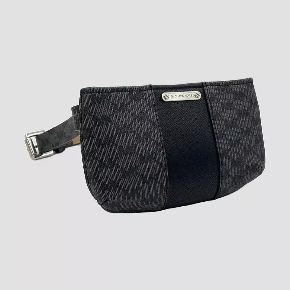Riñonera Michael Kors Negro 3