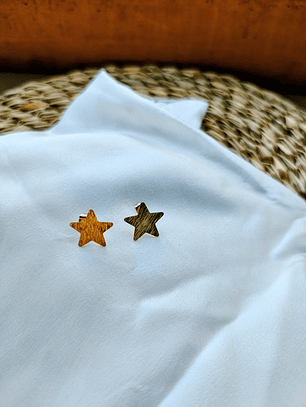 Estrella mediana completa dorada 