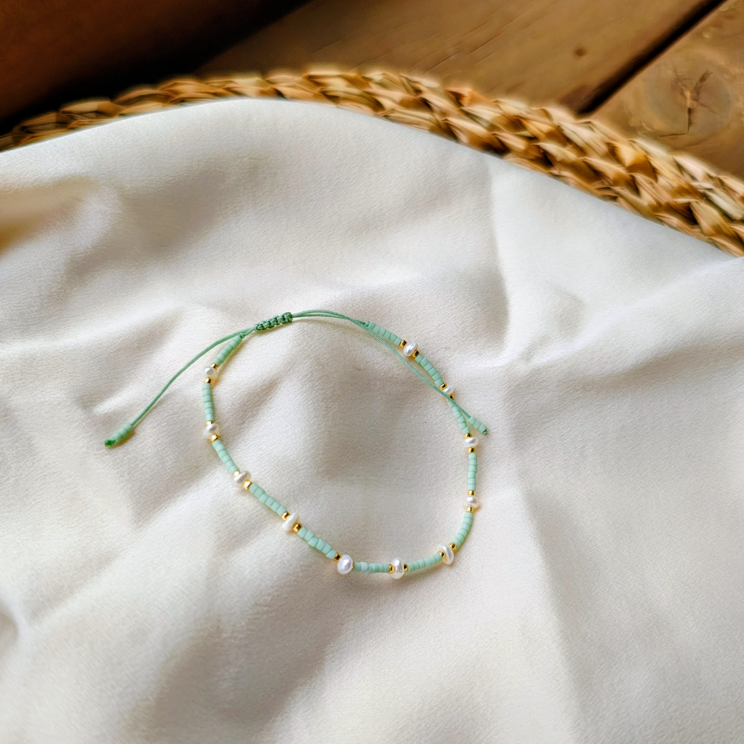 Pulsera verde agua perlas 1