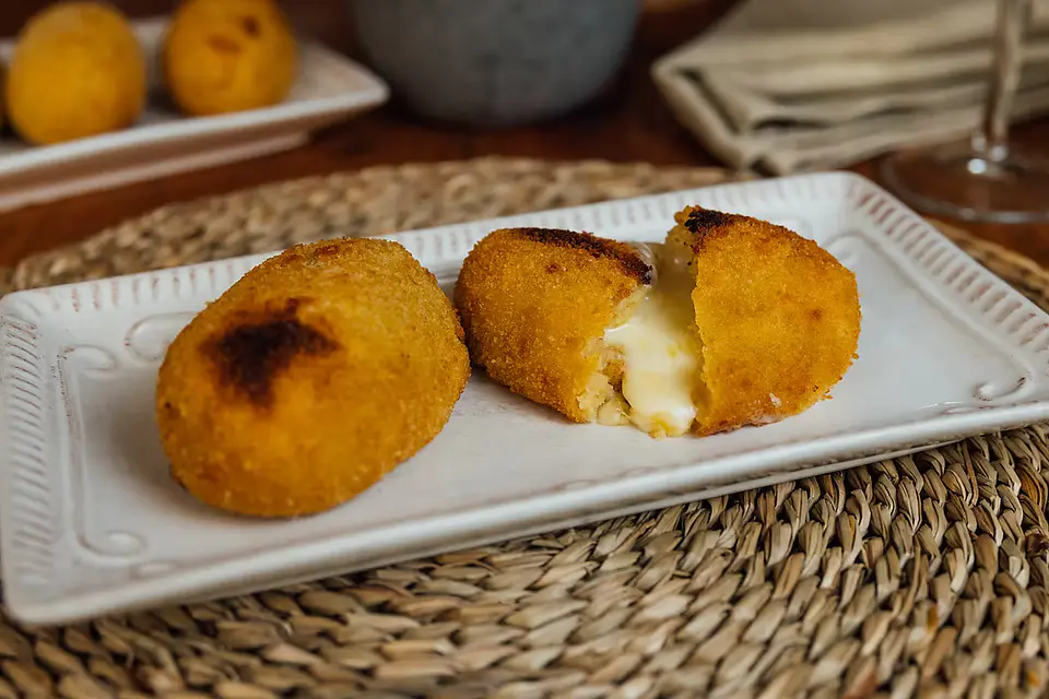 Papas Rellenas Queso El Mercader 2