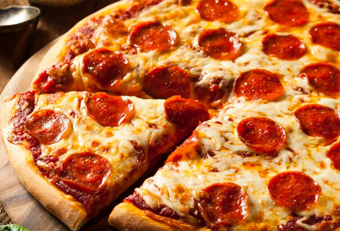 Pizza napolitana Pepperoni La Focacceria 1