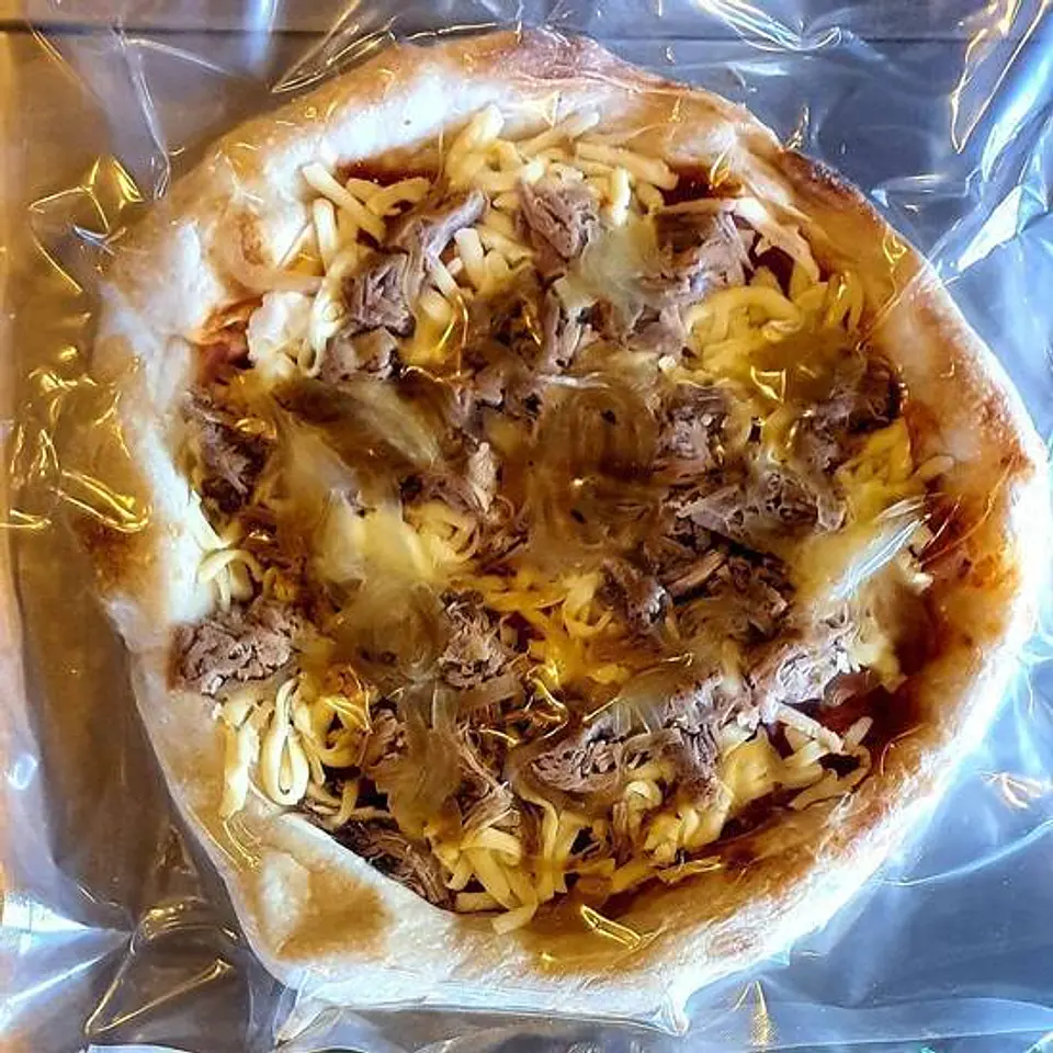 Pizza napolitana Mechada La Focacceria 1