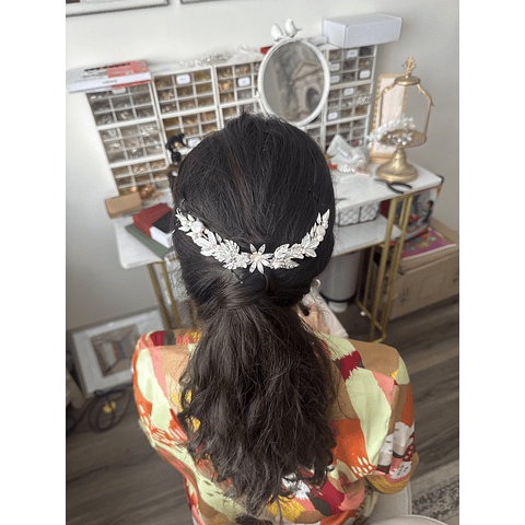 Tocado hojas y perlas barrocas