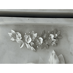 Tocado flores nacaradas