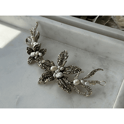 Tocado circones y perlas