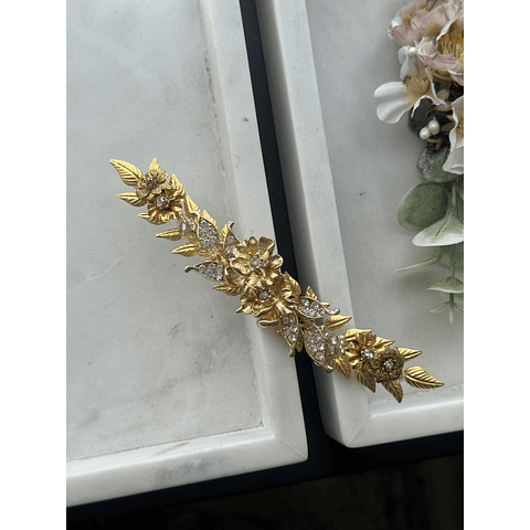 Tocado hojas doradas