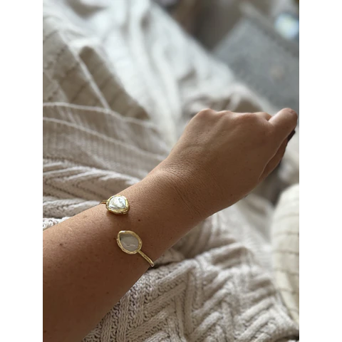 Esclava Minerva perlas barrocas 