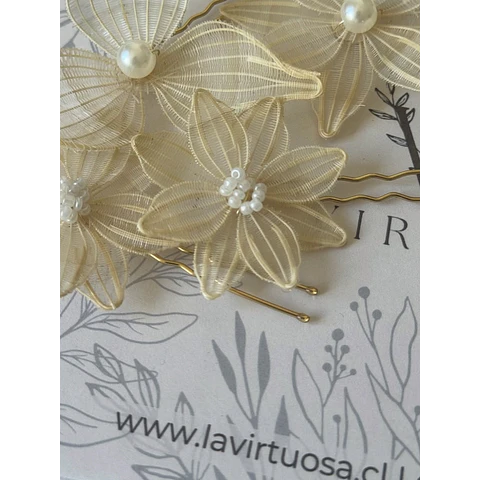 Tocado flores crin