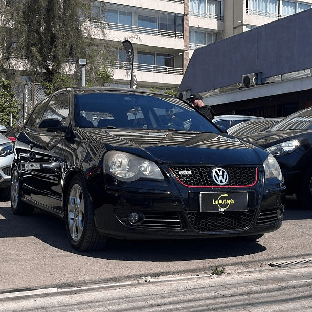 Volkswagen Polo 1.8T GTI 2009  3