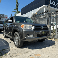 Toyota 4Runner 4.0 SR5 4X2 AT 2012 