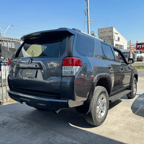 Toyota 4Runner 4.0 SR5 4X2 AT 2012  3