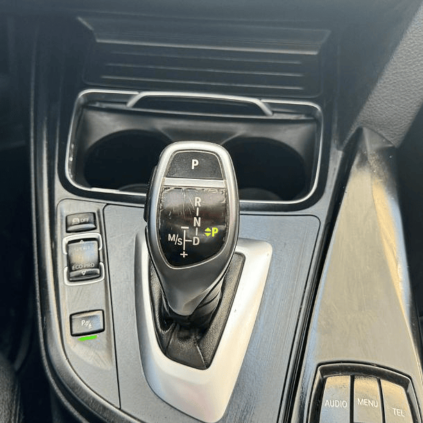  BMW 320I SPORT LCI 2.0 AT 2018 8